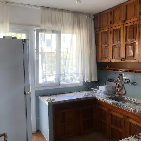 Cunda Yeni Yolda Mobilyali Denize Sifir Daire * Ayvalı