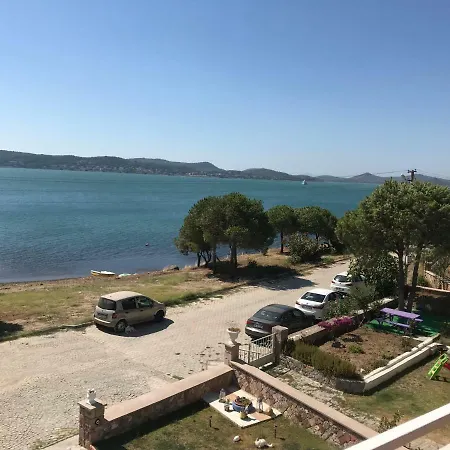 Cunda Yeni Yolda Mobilyali Denize Sifir Daire شقة Ayvalı